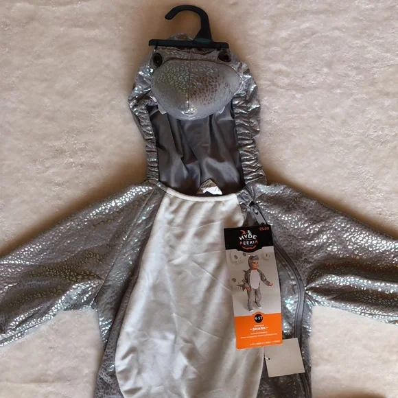 Toddler Shark Costume - Picture 3 of 5